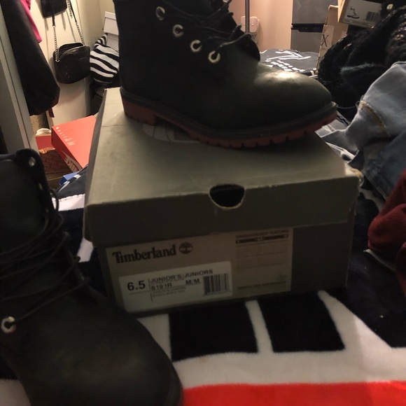 Black timberlands - Picture 4 of 4